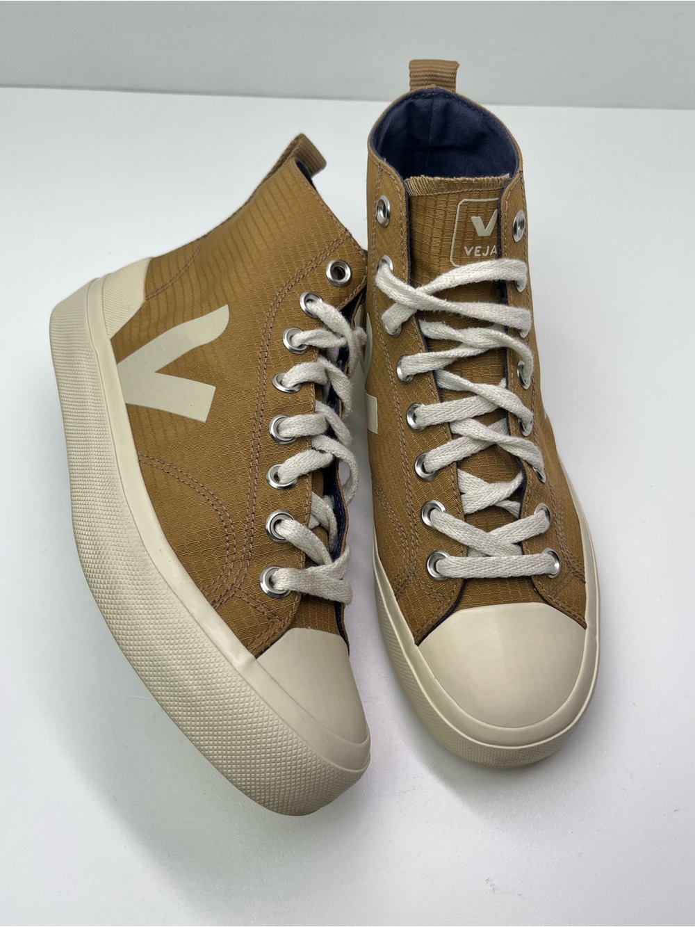 Veja Wata II Ripstop High Top Women's Casual Sneakers